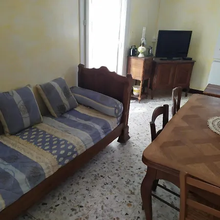Holiday home Les Mesanges *